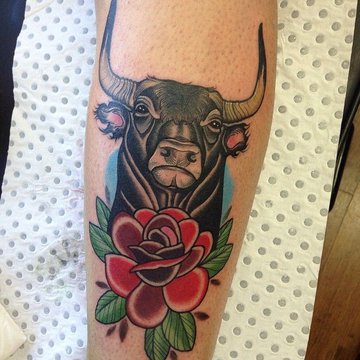 Bull-and-rose-tattoo-by-Drew-Shallis.jpg