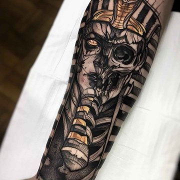 Egyptian-Pharaoh-Tattoo-by-Felipe-Rodrigues.jpg