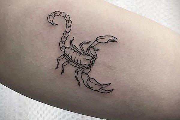 Фото-тату-маленький-скорпион-16.01.2021-№0031-little-scorpion-tattoo-tatufoto.com-.jpg