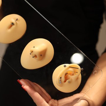 Piercing-Spezialist bei VEAN TATTOO