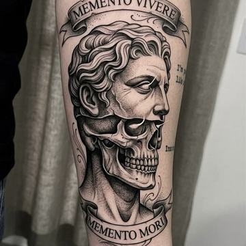 Memento-Mori-Tattoo für Männer