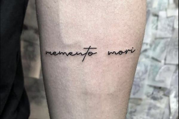 Memento-Mori-Tattoos für Männer