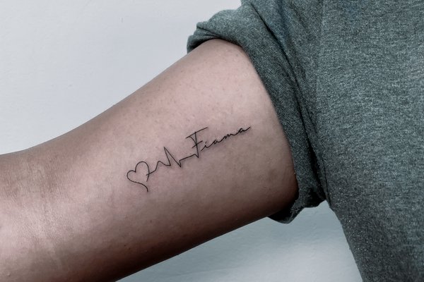 Minimalistisches Tattoo