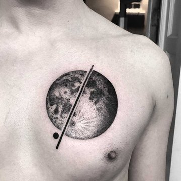Moon-tattoo-by-Wagner-Basei.jpeg