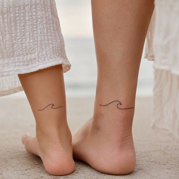 Partner-Tattoo für Mutter und Tochter mit feiner Linie