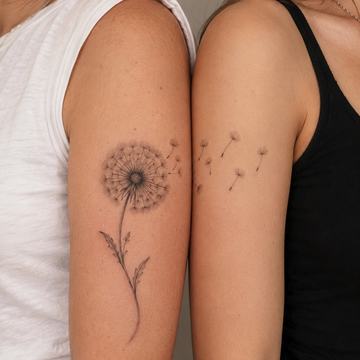 Mutter-Tochter-Tattoo mit Pusteblume