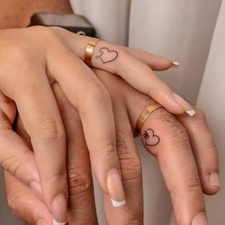 Tattoo Finger