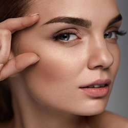 Heilung von Permanent Make-up