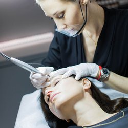 Permanent Make-up für Schwangere