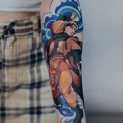 Schwarz-weißes oder farbiges Tattoo?